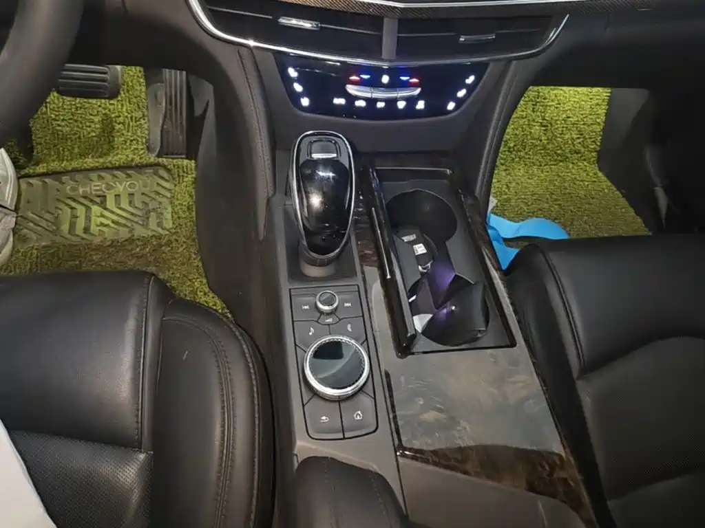 Cadillac CT6 — миниатюра 14