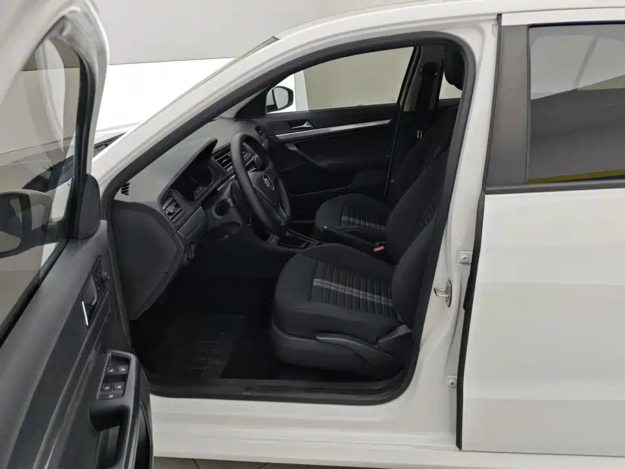Volkswagen Lavida — миниатюра 9