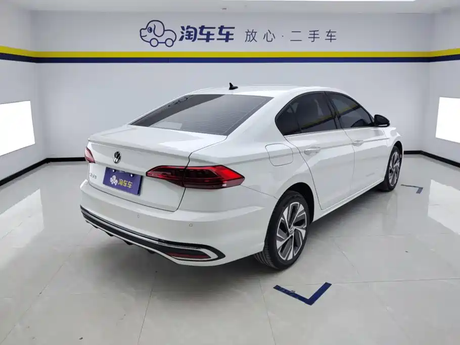 Volkswagen Bora — миниатюра 3