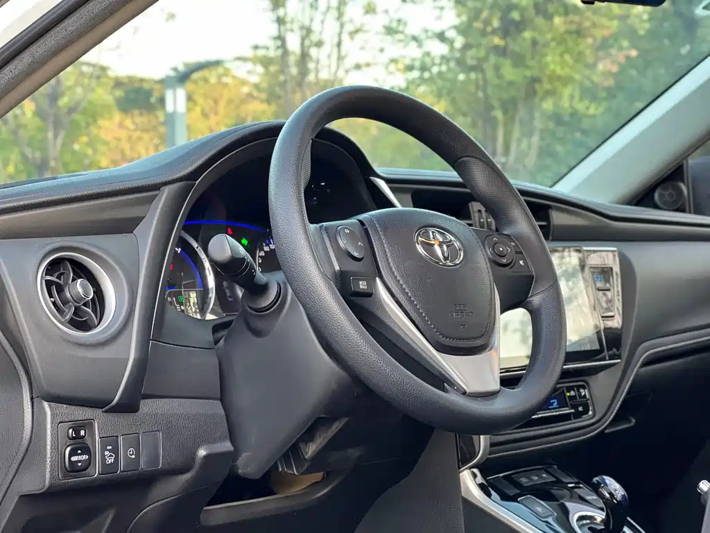 TOYOTA COROLLA DUAL ENGINE E+