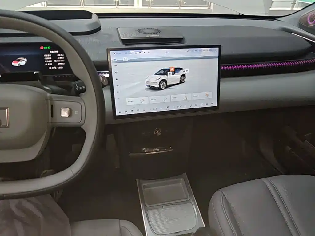 Zeekr X — миниатюра 10