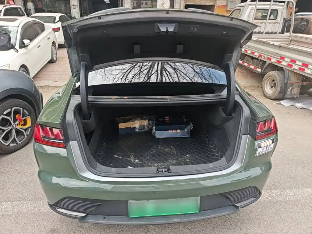 BYD Han — миниатюра 19