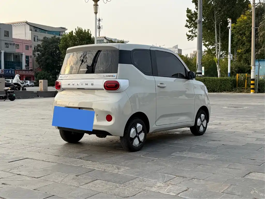 Wuling MINIEV — миниатюра 4