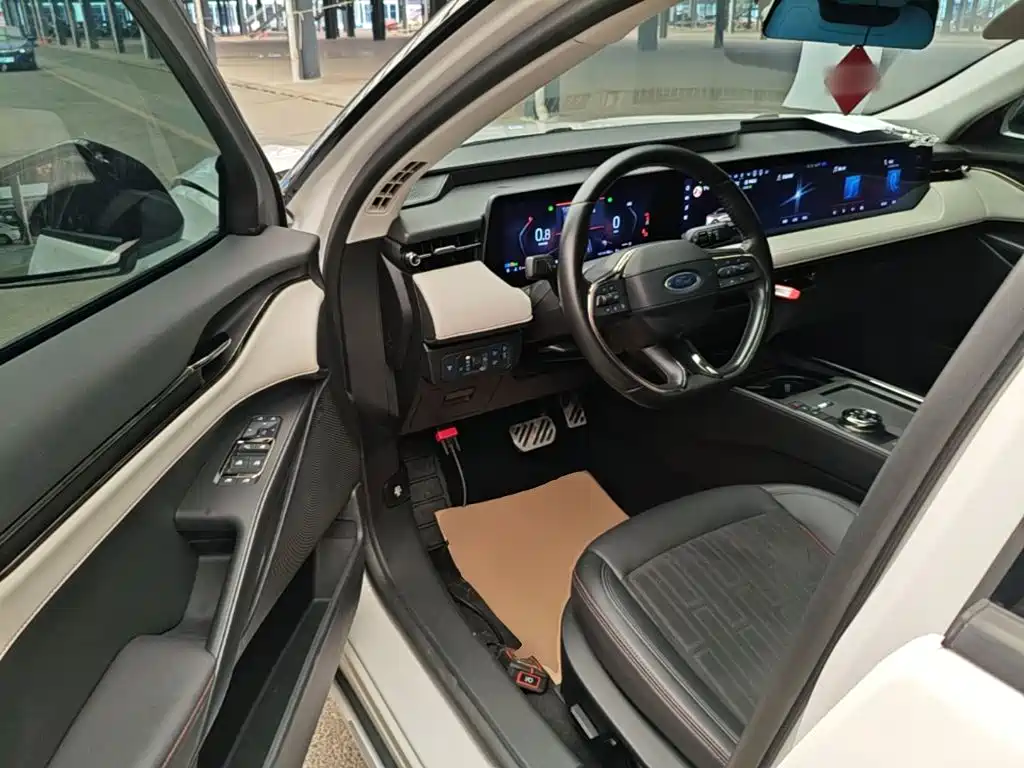 Ford Mondeo — миниатюра 16