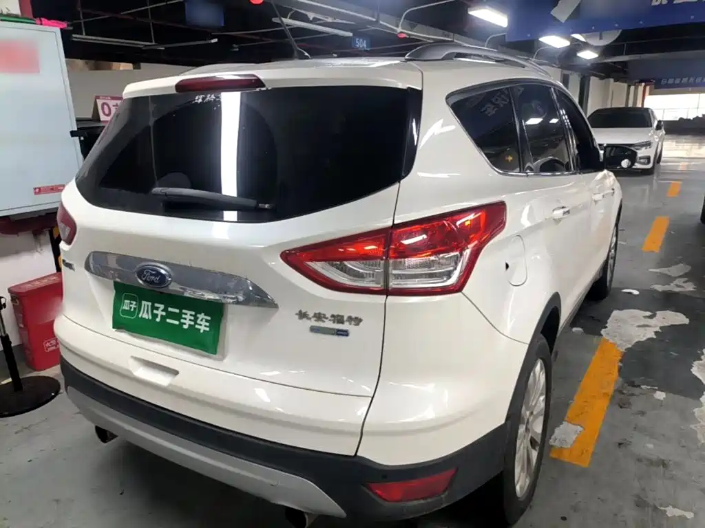 Ford Kuga — миниатюра 7