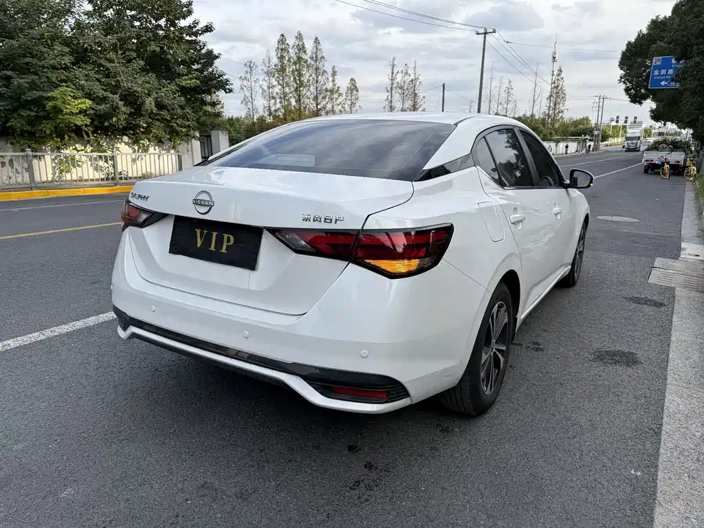 Nissan Sylphy — миниатюра 4