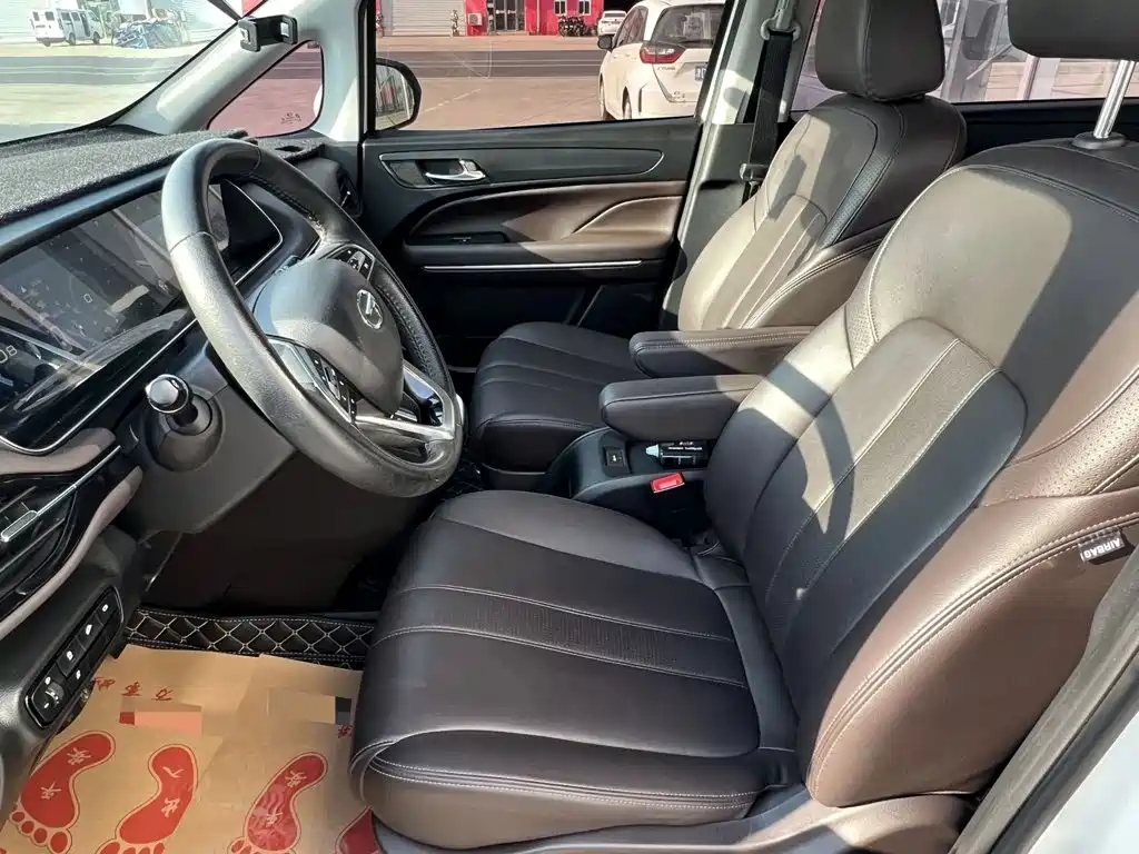 GAC Motor Trumpchi M6 — миниатюра 8