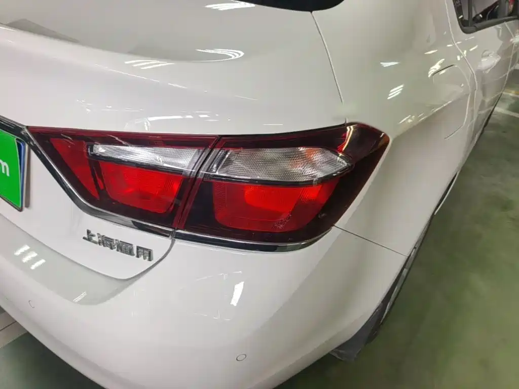 Chevrolet Cruze — миниатюра 8