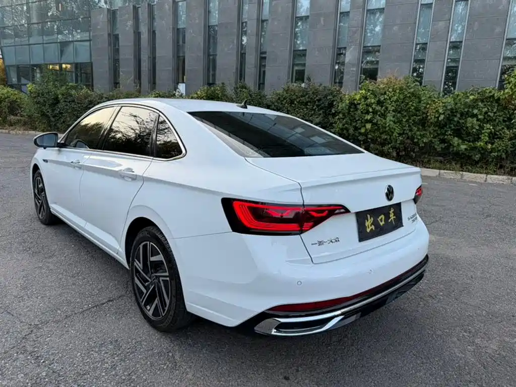 Volkswagen Sagitar — миниатюра 5