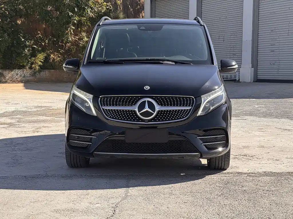Mercedes-Benz V-Class — миниатюра 2