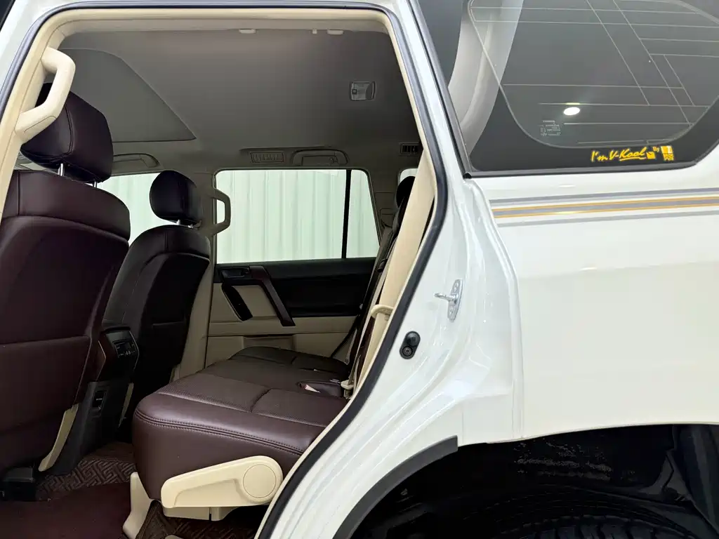 Toyota Prado (Import) — миниатюра 6