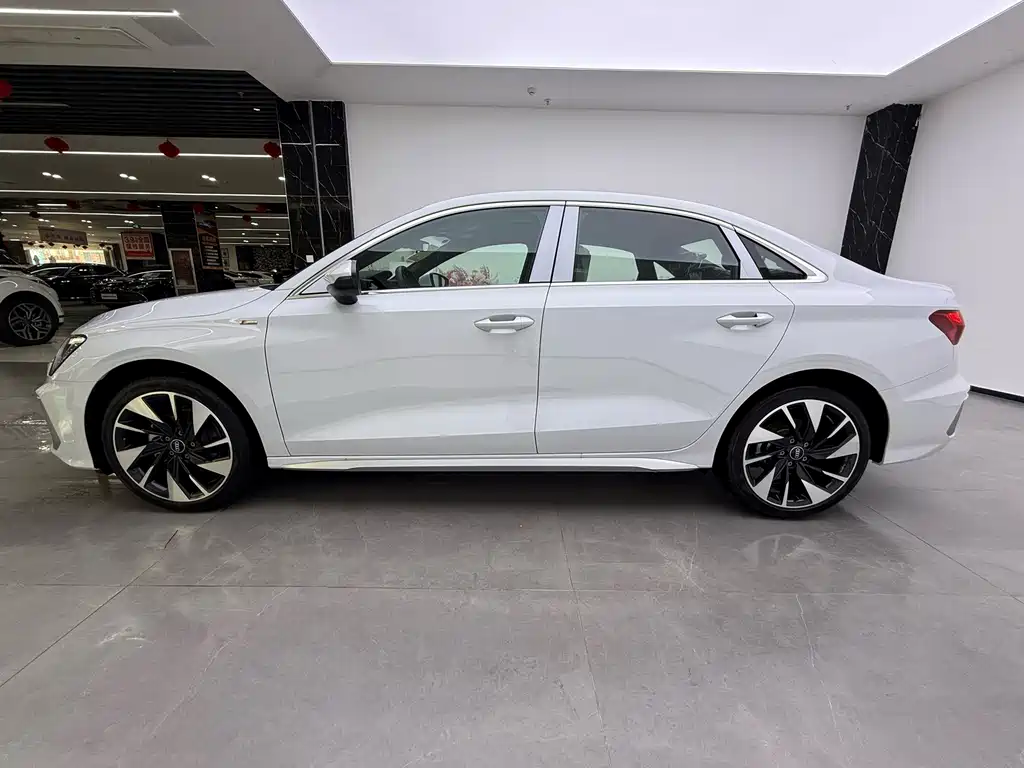Audi A3 — миниатюра 5