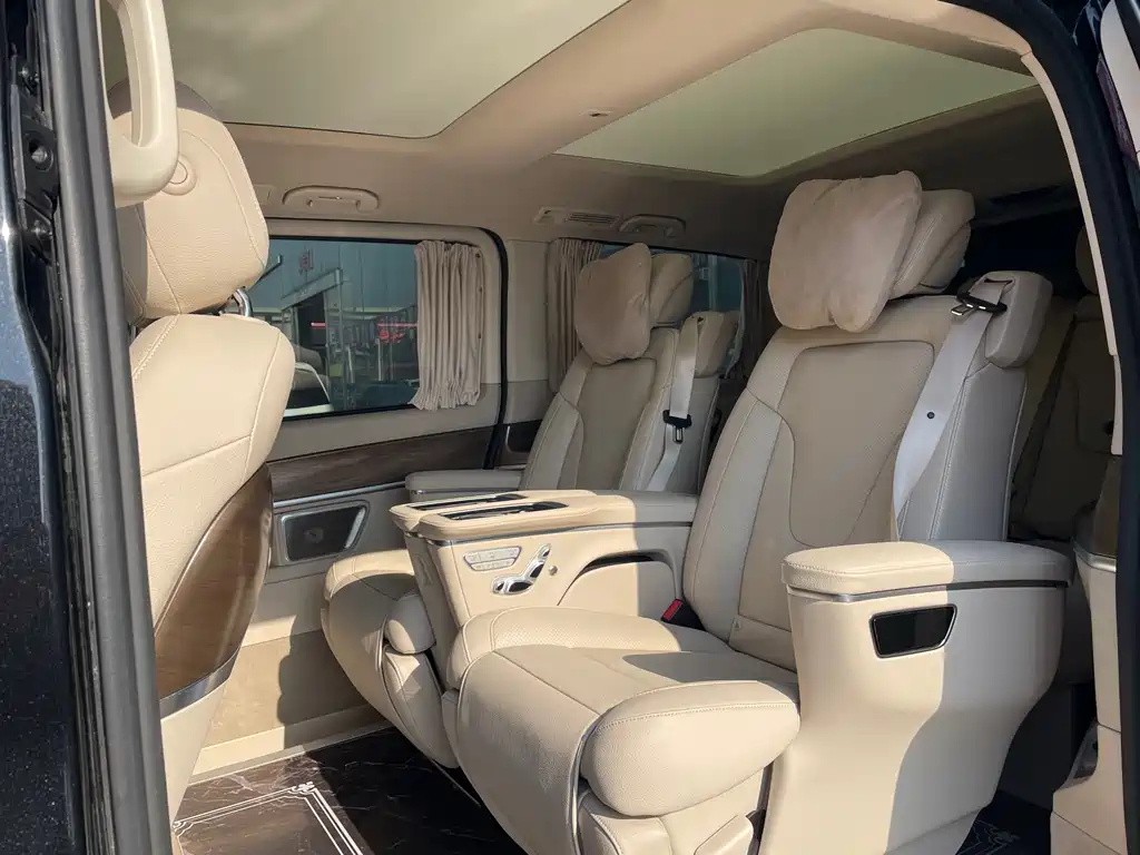 MERCEDES-BENZ V CLASS