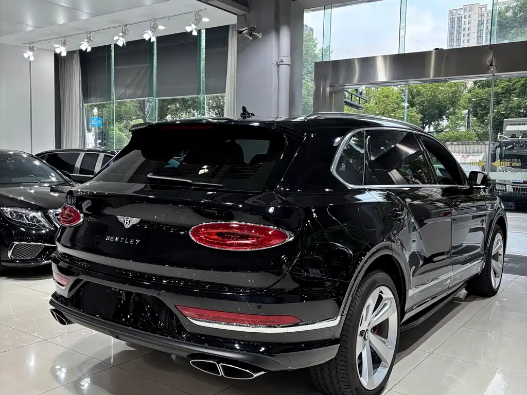Bentley Bentayga 2024 4.0T V8