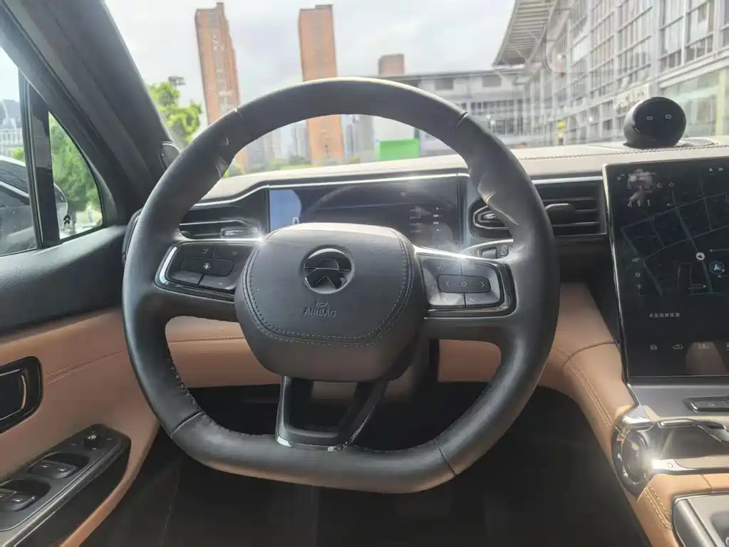 NIO ES6 — миниатюра 16