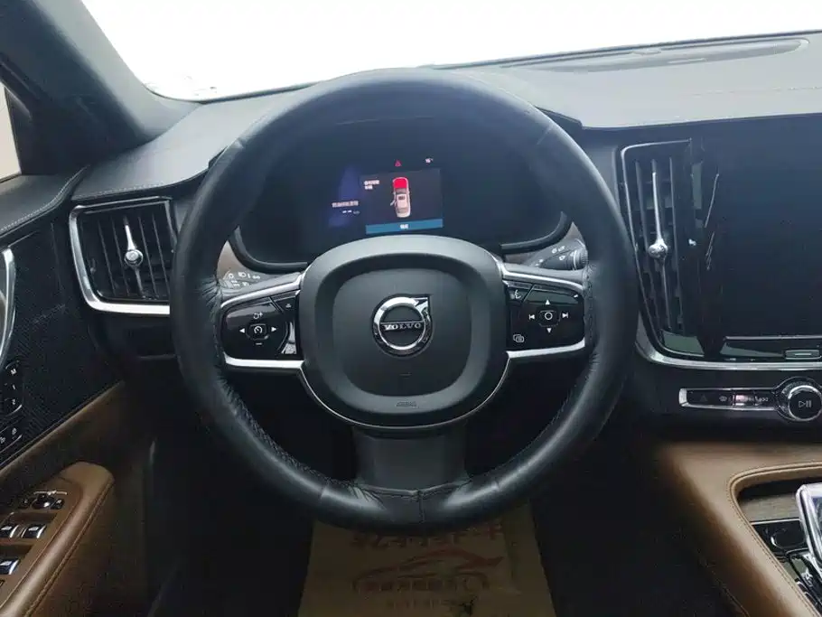 Volvo S90 — миниатюра 15