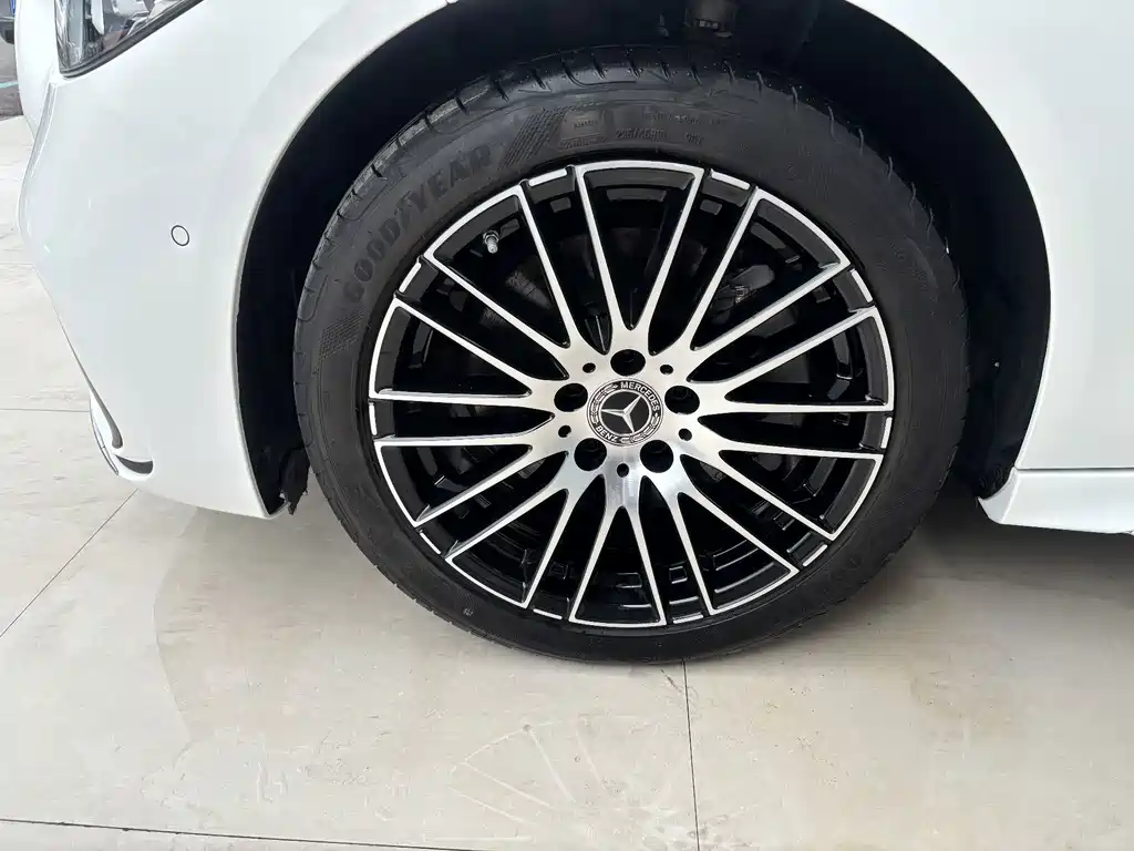 Mercedes-Benz C-Class — миниатюра 30