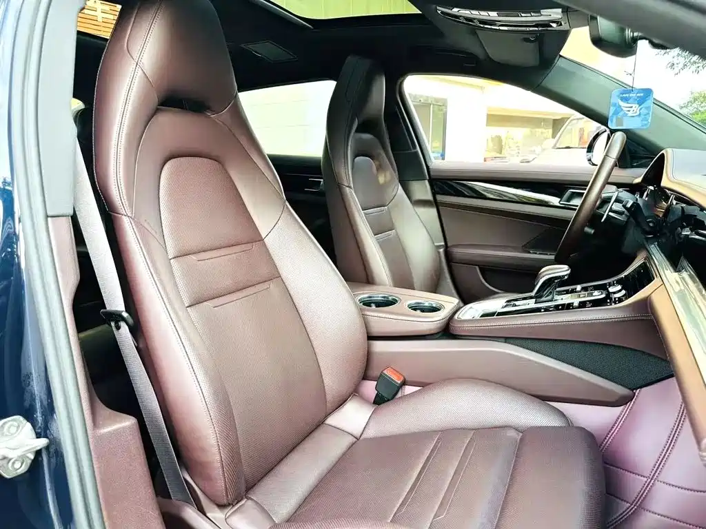 Porsche Panamera — миниатюра 5