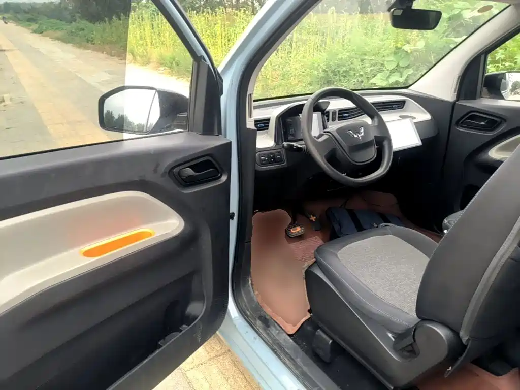 Wuling MINIEV — миниатюра 16