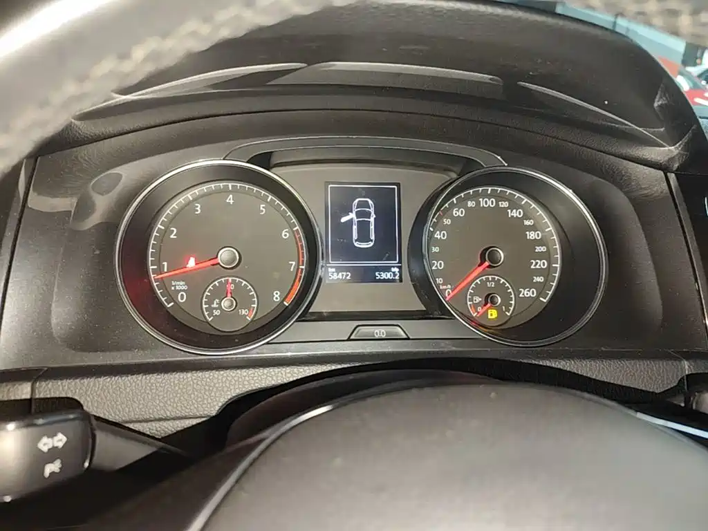 Volkswagen Golf — миниатюра 12