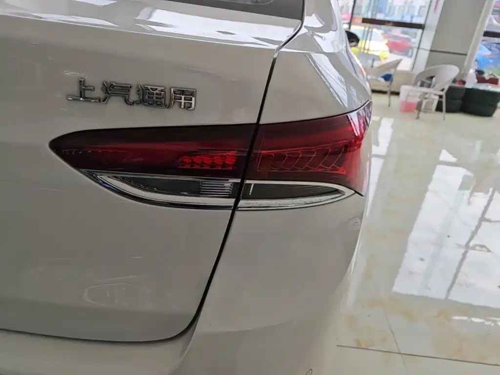 Buick Excelle — миниатюра 8