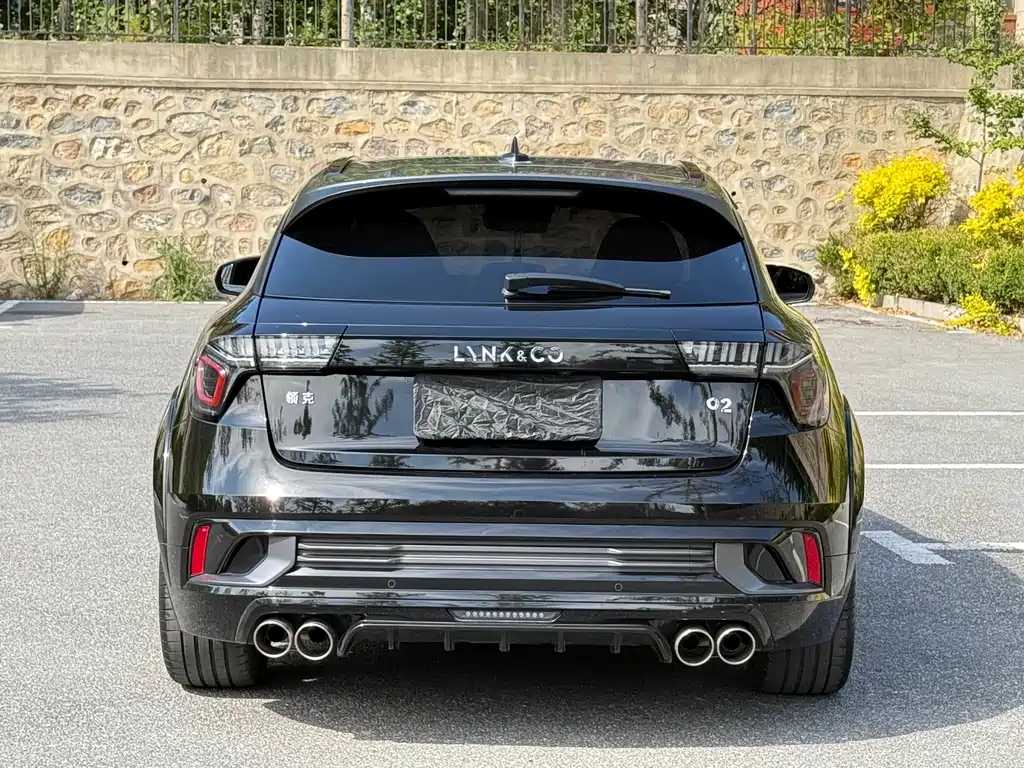 Lynk & Co 02 Hatchback — миниатюра 6