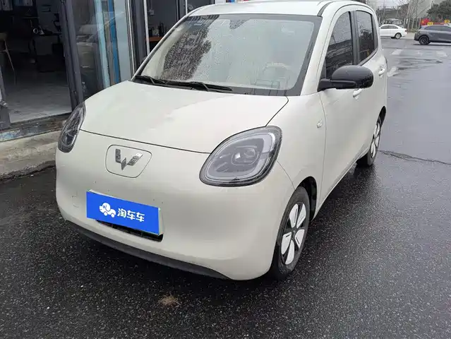 WULING HONGGUANG MINIEV 2025