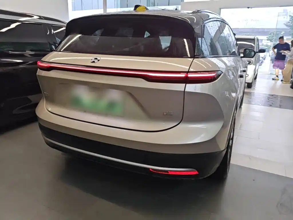 NIO ES6 — миниатюра 7