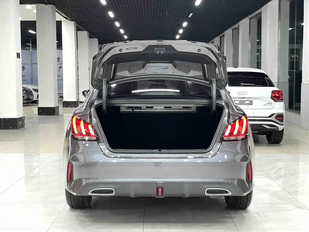 MG MG5 - фото 15