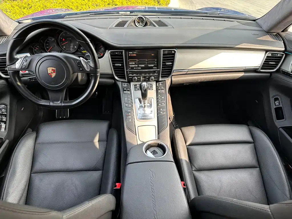 Porsche Panamera 2014 Panamera Executive 3.0T