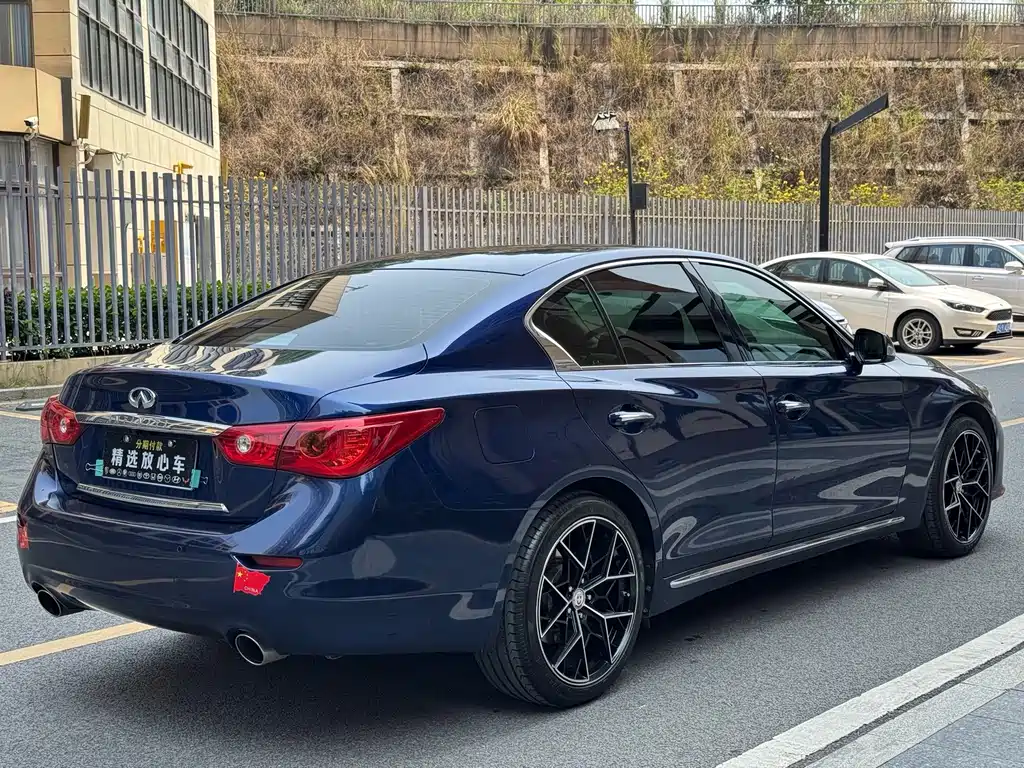 Infiniti Q50L — миниатюра 4
