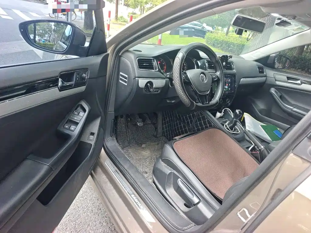 Volkswagen Sagitar — миниатюра 13