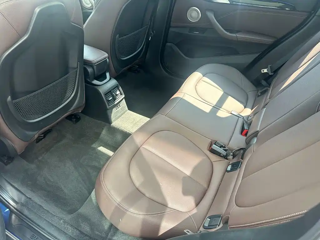 BMW X1 — миниатюра 9