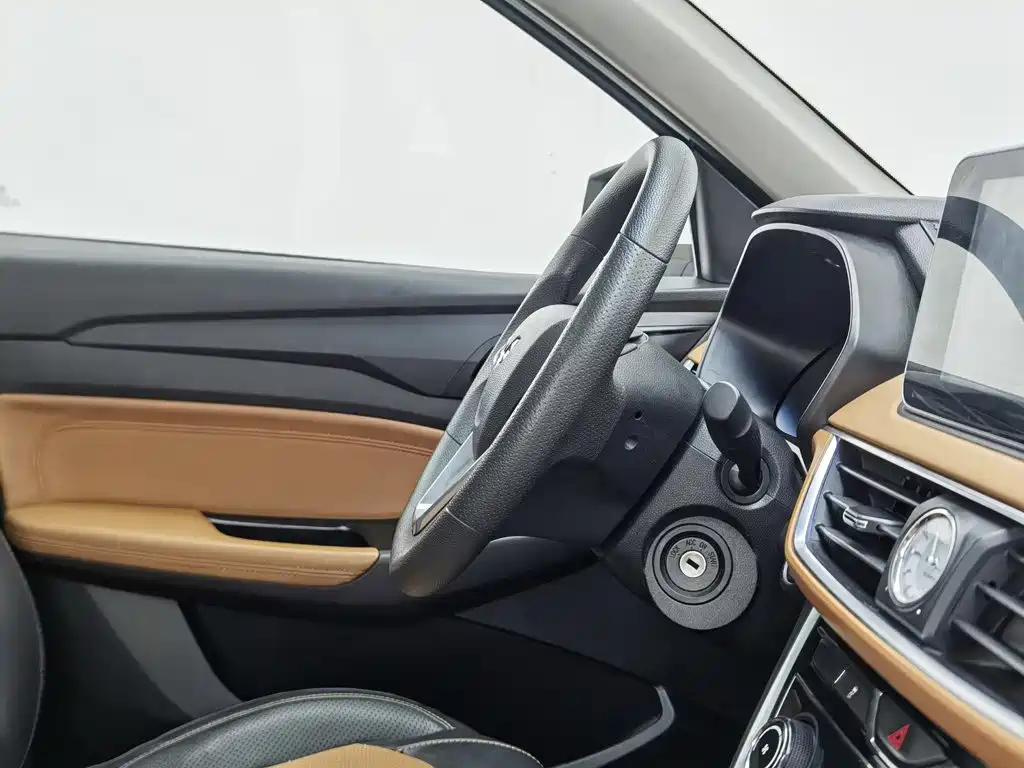 Wuling Hongguang S3 — миниатюра 22
