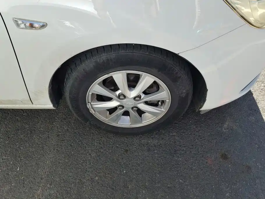 Chevrolet Sail — миниатюра 6