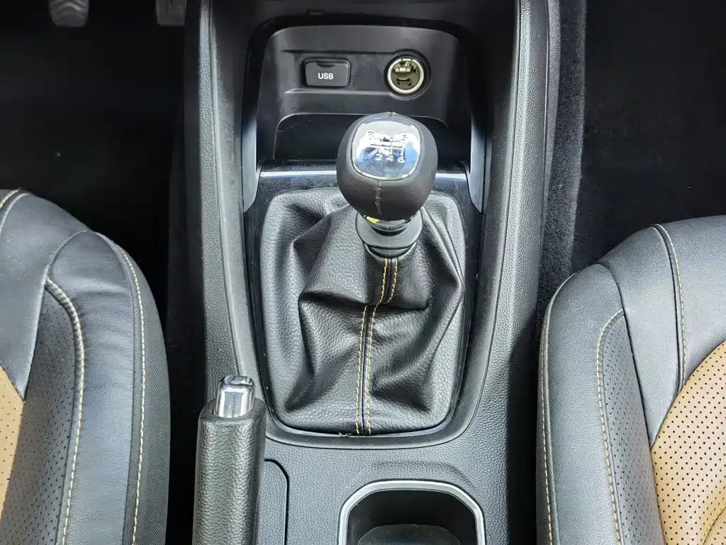 Wuling Hongguang S3 — миниатюра 13