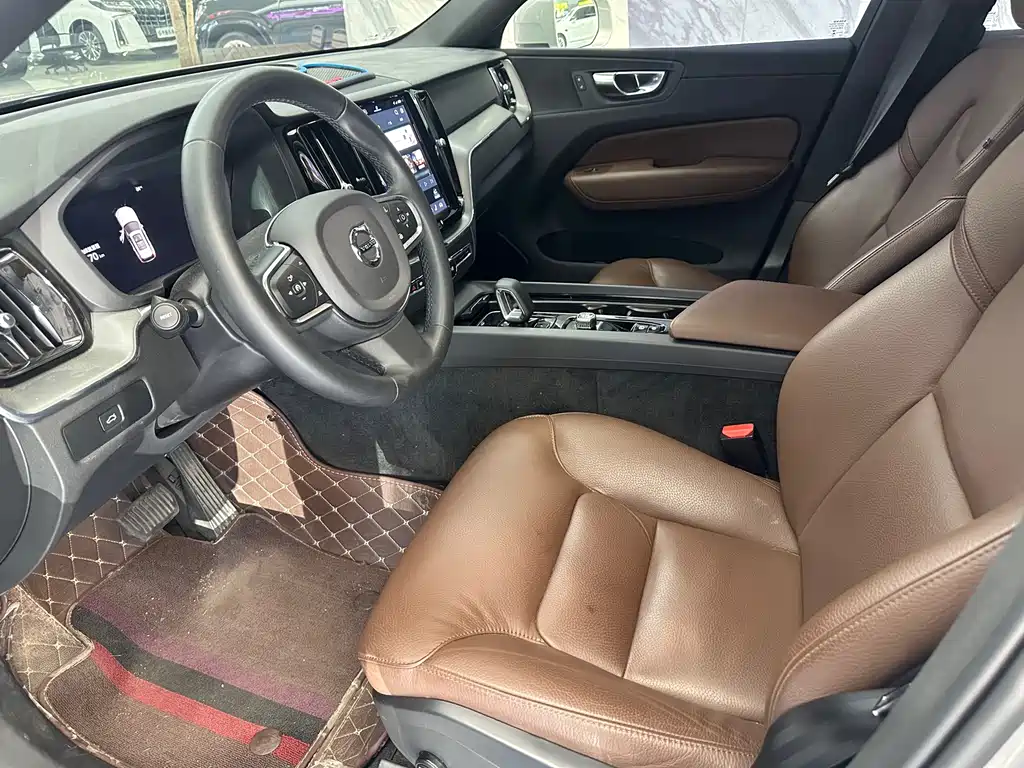Volvo XC60 — миниатюра 12
