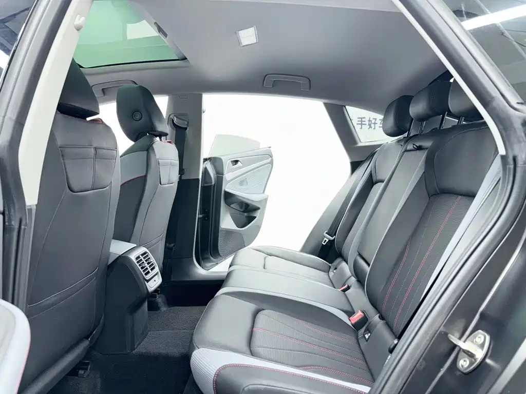 Volkswagen Lamando — миниатюра 8