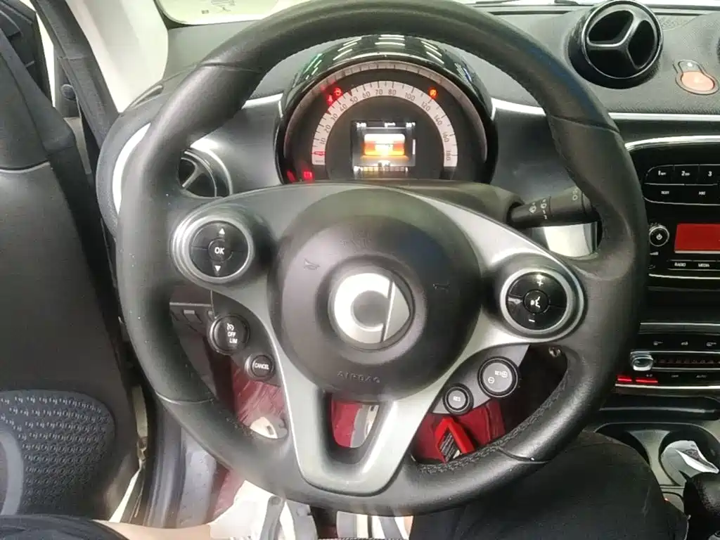 smart Smart Fortwo — миниатюра 11