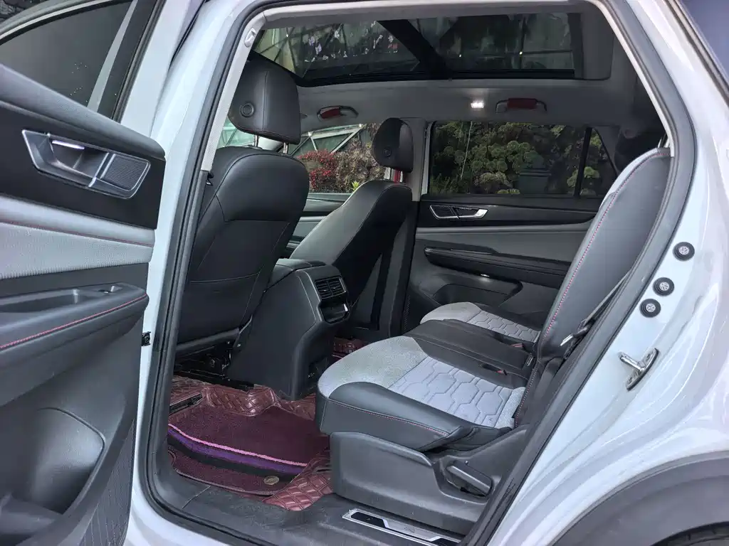 Volkswagen Teramont — миниатюра 11
