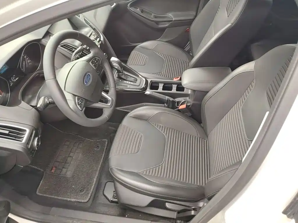 Ford Focus — миниатюра 15
