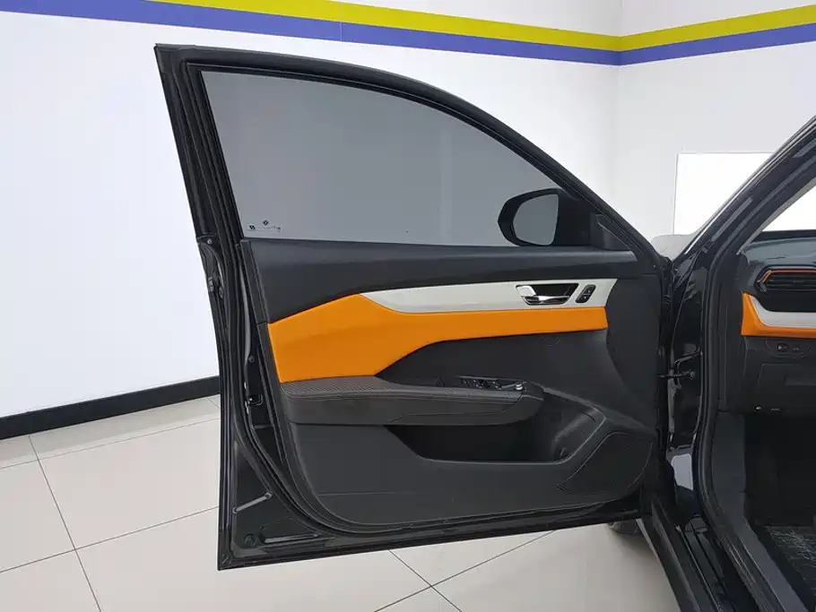 Aeolus Yixuan — миниатюра 7
