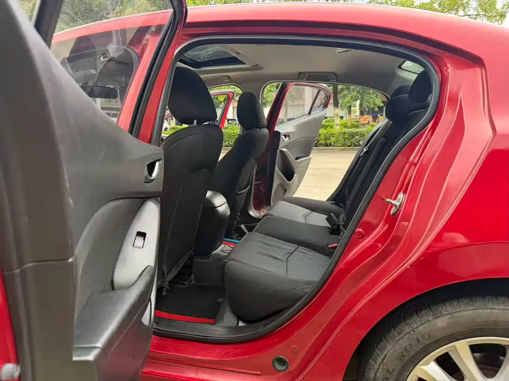 Mazda 3 Axela — миниатюра 8