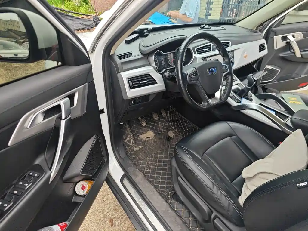 Geely Boyue — миниатюра 17