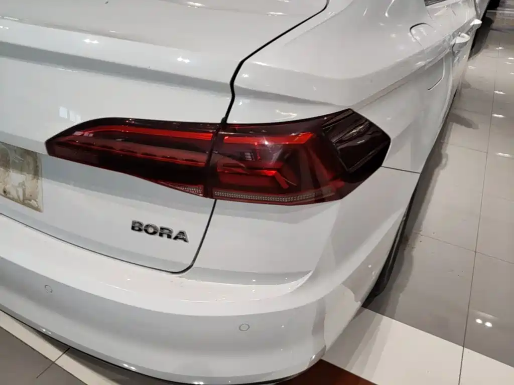 Volkswagen Bora — миниатюра 8