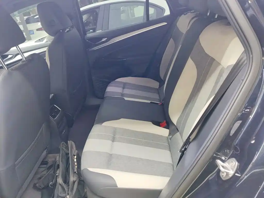 Volkswagen ID.4 Crozz — миниатюра 17