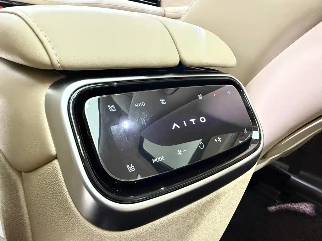 AITO AITO M7 — миниатюра 19