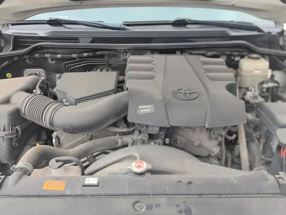 Toyota Land Cruiser — миниатюра 10
