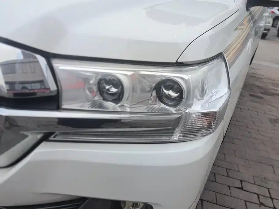 Toyota Land Cruiser — миниатюра 5