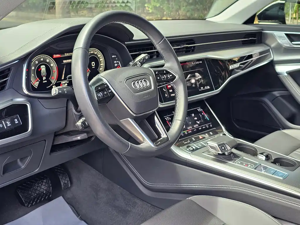 Audi A6 2024 allroad quattro 55 TFSI Premium